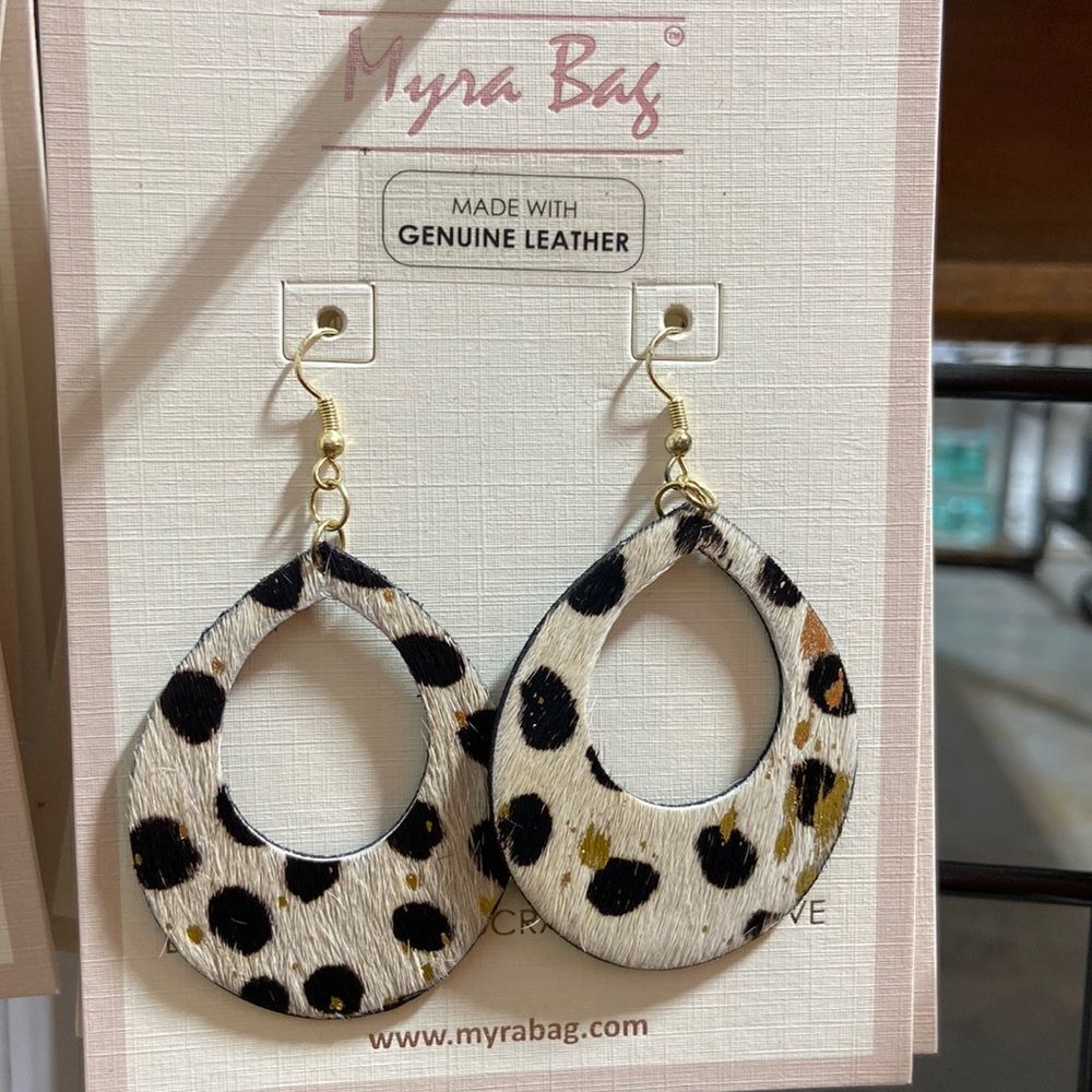 Genuine leather earrings‎
